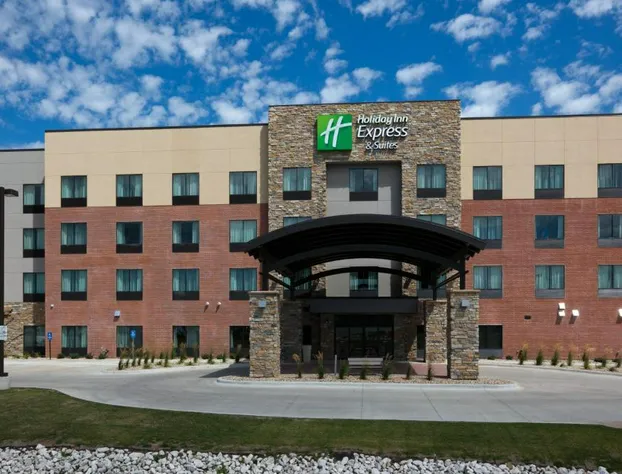 Holiday Inn Express Hotel & Suites Fort Dodge by IHG hotel detail image 2