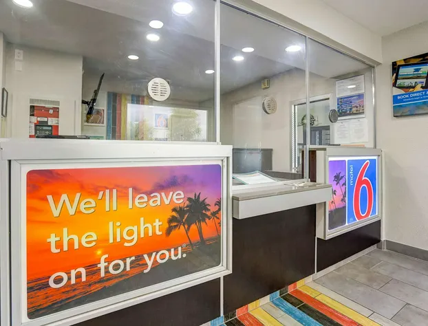 Motel 6 San Bernardino, CA - South hotel detail image 4