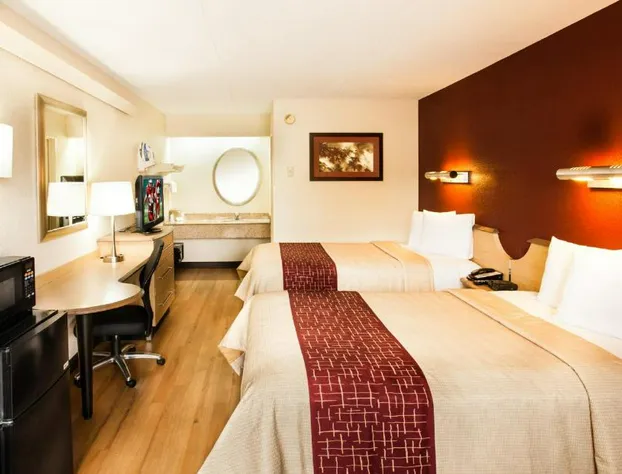 Red Roof Inn Parkersburg hotel detail image 2