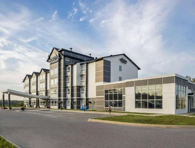 Microtel Inn & Suites by Wyndham Kirkland Lake hotel detail image 1