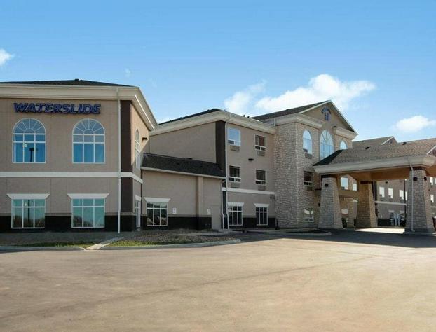 Moosomin Canalta hotel detail image 1