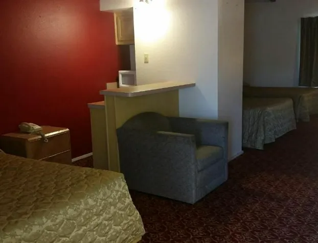 Executive Inn and Suites Waxahachie hotel detail image 2