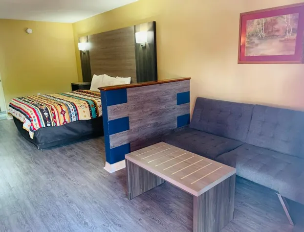 Log Cabin Inn hotel detail image 4