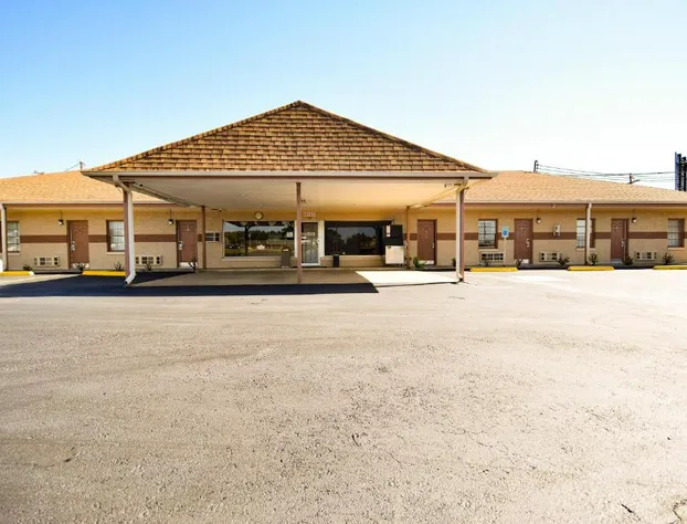 Economy Inn Beebe hotel detail image 3