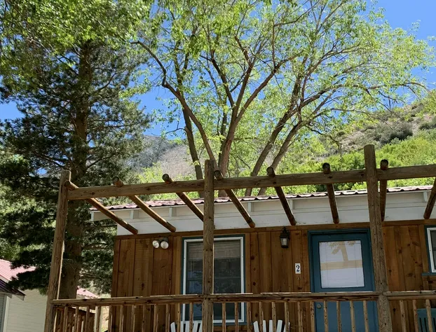 Tioga Lodge At Mono Lake hotel detail image 1