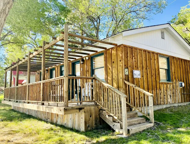 Tioga Lodge At Mono Lake hotel detail image 3