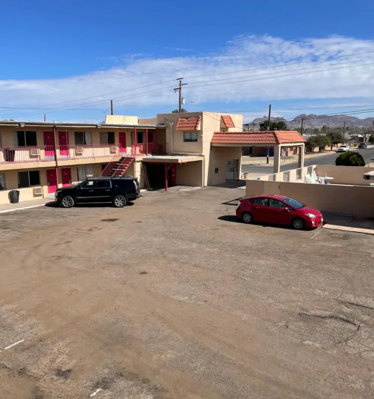 Rodeway Inn hotel hero