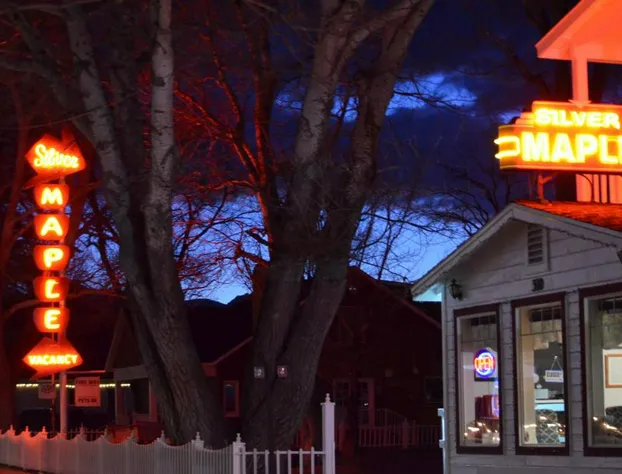 Silver Maple Inn hotel detail image 2