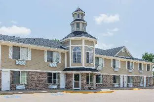 Super 8 by Wyndham Arkansas City KS hotel detail image 1