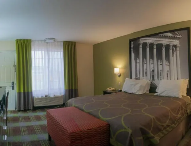 Super 8 by Wyndham Arkansas City KS hotel detail image 4