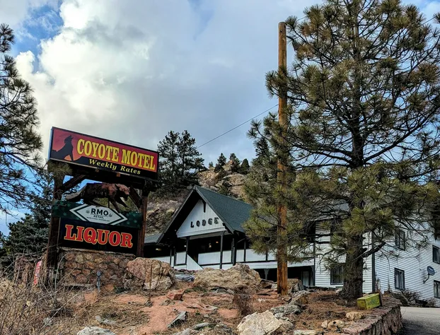 Coyote Motel West hotel detail image 1