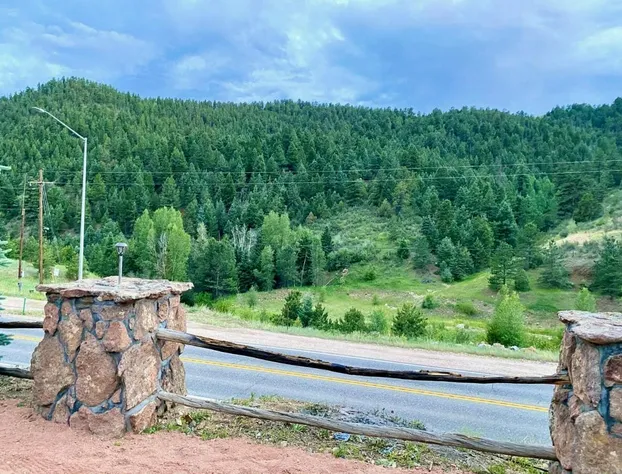 Coyote Motel West hotel detail image 3