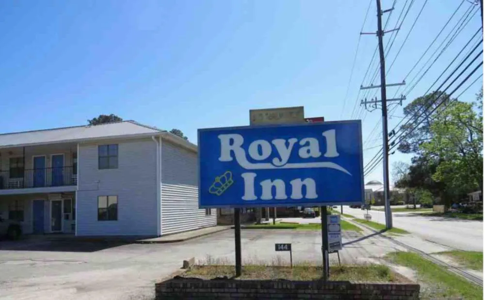 Royal Inn hotel hero