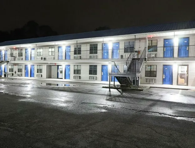 Royal Inn hotel detail image 1