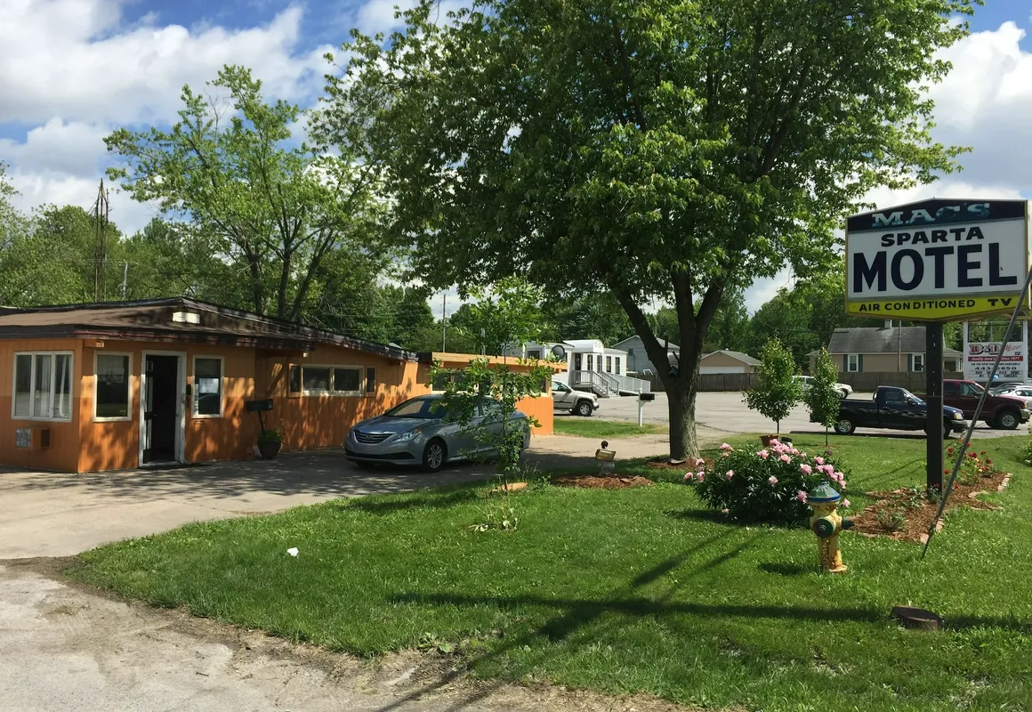 Sparta Motel hotel hero