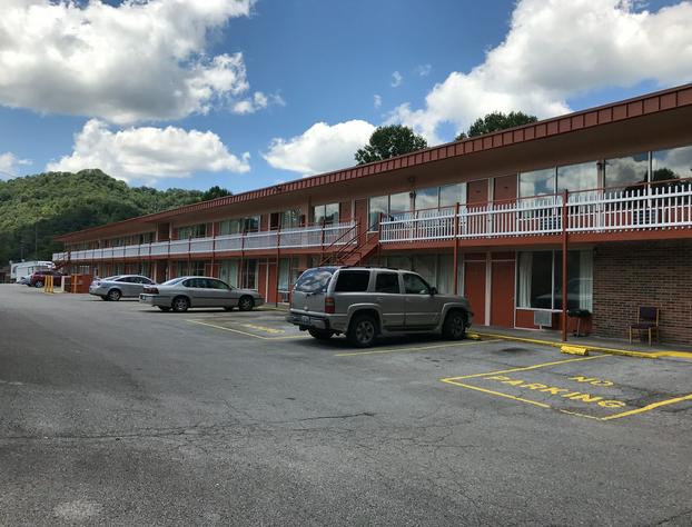Daniel Boone Motor Inn hotel detail image 1
