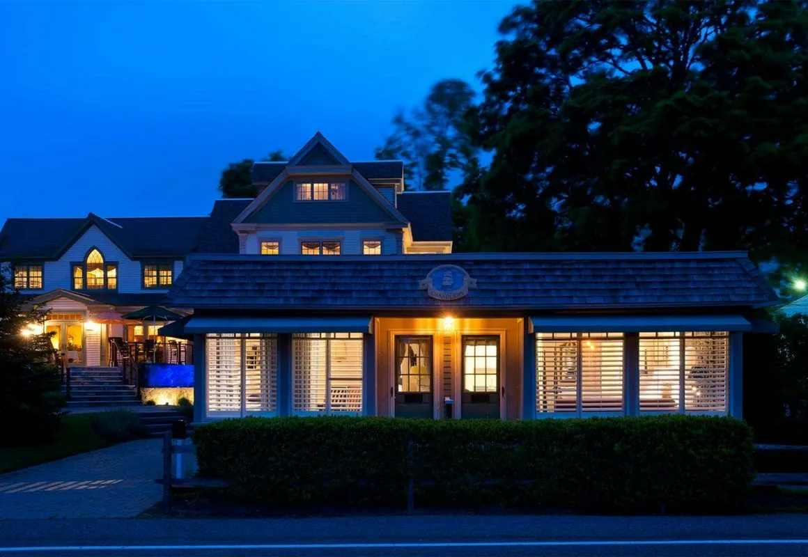 Winstead Inn hotel hero