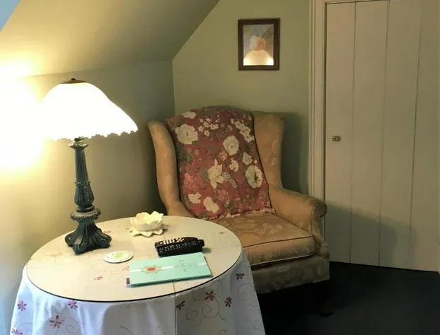 Parsonage Inn hotel detail image 3