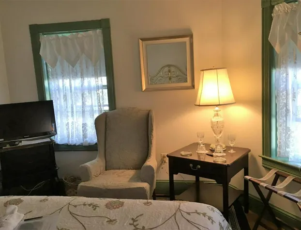 Parsonage Inn hotel detail image 4