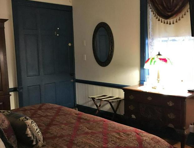 Parsonage Inn hotel detail image 2