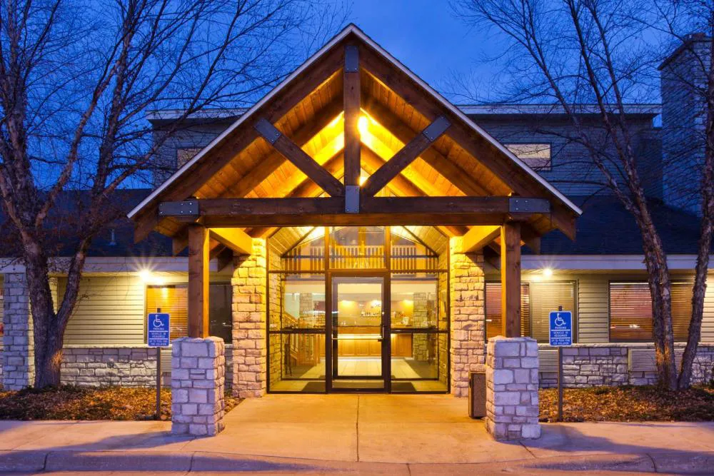 AmericInn by Wyndham Princeton MN hotel hero