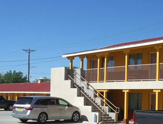 Budget Inn hotel detail image 2