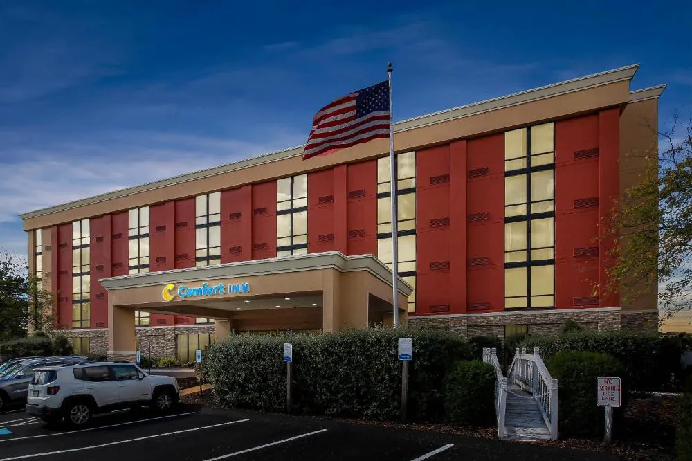 Comfort Inn Cranberry Township hotel hero