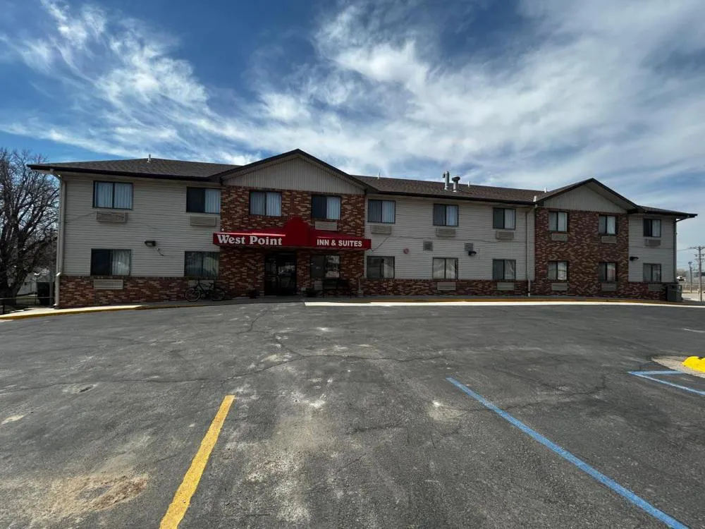 West point inn and suites hotel hero