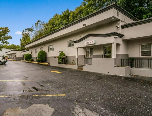 Executive Inn And Suites hotel detail image 4