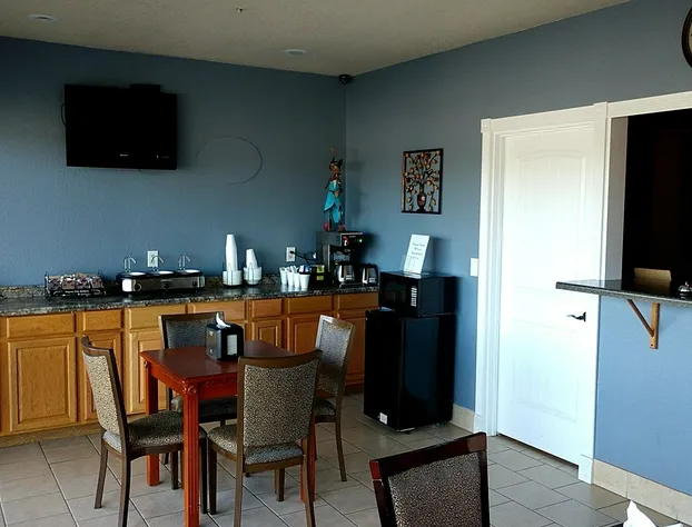 Super 8 Kiowa hotel detail image 2