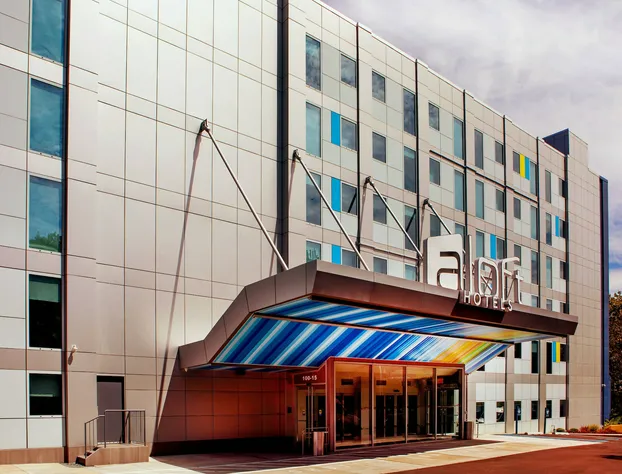 Aloft New York LaGuardia Airport hotel detail image 3