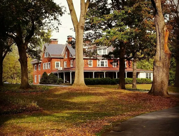 Cameron Estate Inn & Restaurant hotel detail image 2