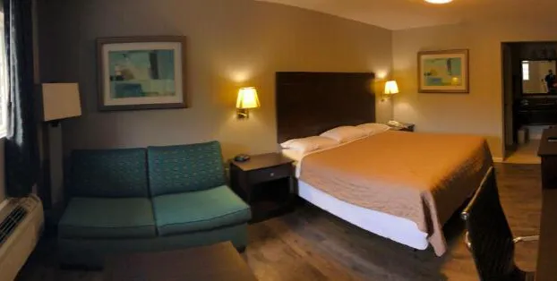 Deerfield Inn & Suites hotel detail image 4