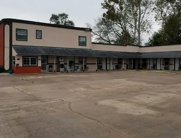 Relax Inn Motel hotel detail image 1