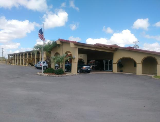 Days Inn by Wyndham San Antonio Lytle hotel detail image 1