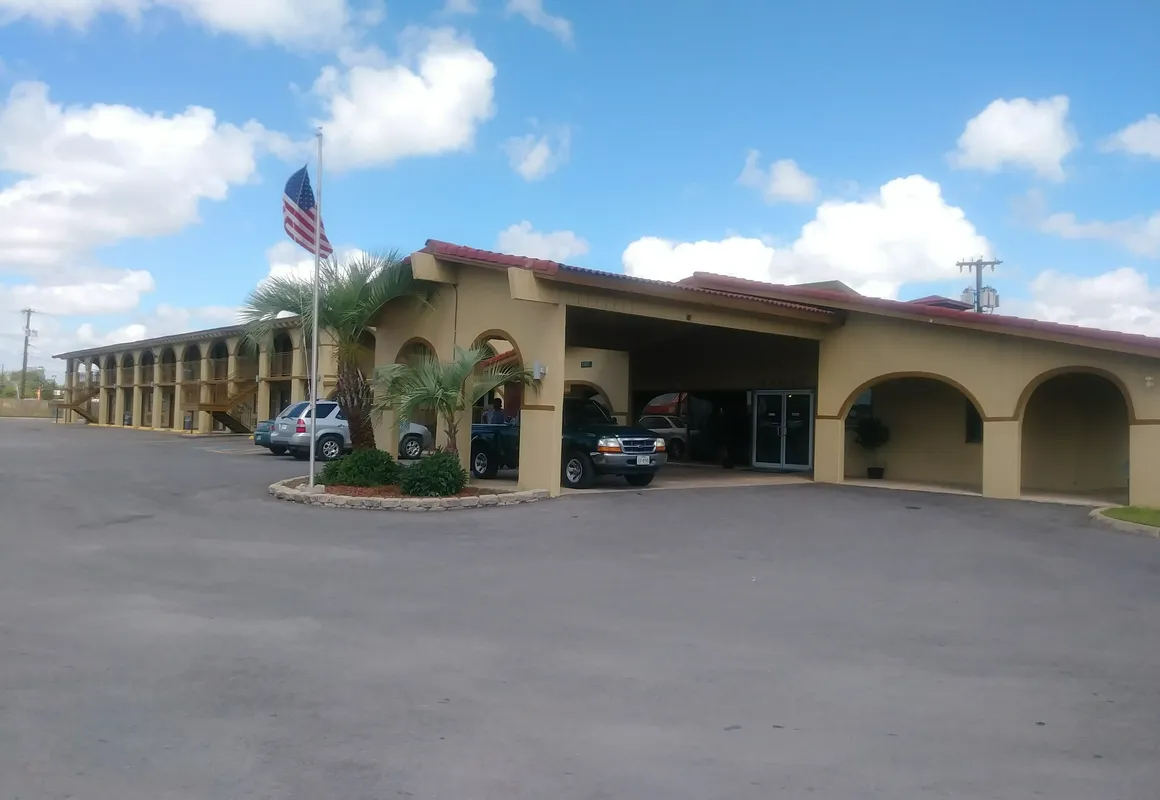 Days Inn by Wyndham San Antonio Lytle hotel hero