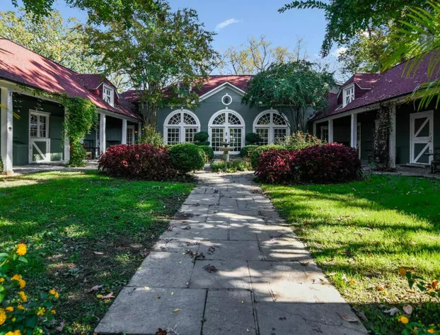 Goodstone Inn & Restaurant hotel detail image 4