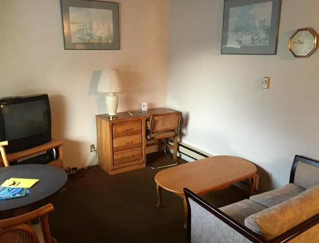 Chris by the Sea Motel hotel detail image 3