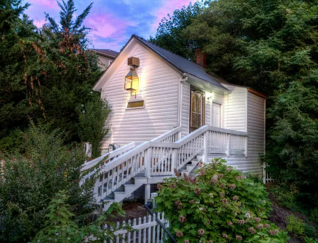 Bluefield Inn a Select Registry Propery hotel detail image 4