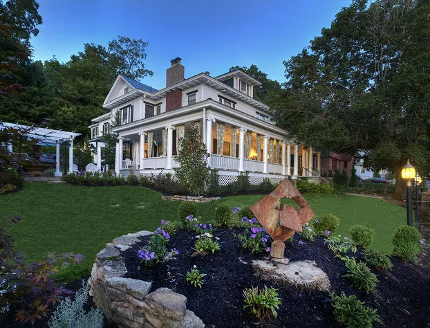 Bluefield Inn a Select Registry Propery hotel detail image 2