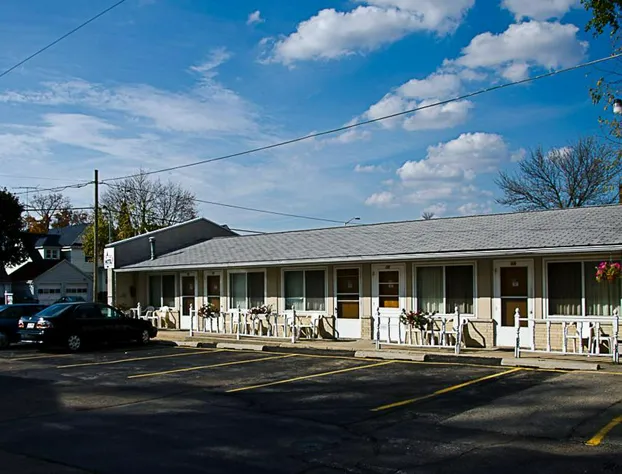 Inn Town Motel hotel detail image 1