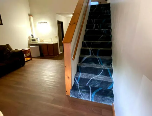 Woodlands Inn & Suites hotel detail image 3