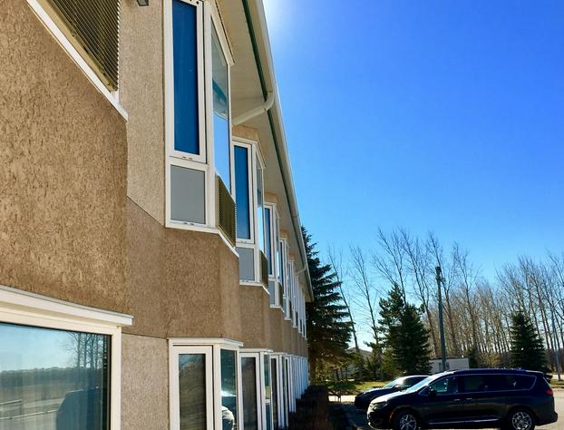 Bay Hill Inns & Suites, Neepawa hotel detail image 2