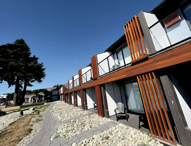 The Oceanside, a Coast Hotel hotel detail image 3