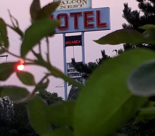 Falcon Nest Motel hotel detail image 1