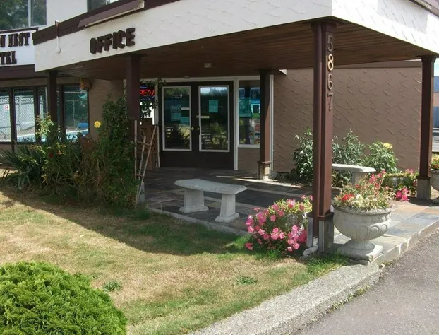 Falcon Nest Motel hotel detail image 3