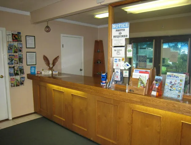 Falcon Nest Motel hotel detail image 4
