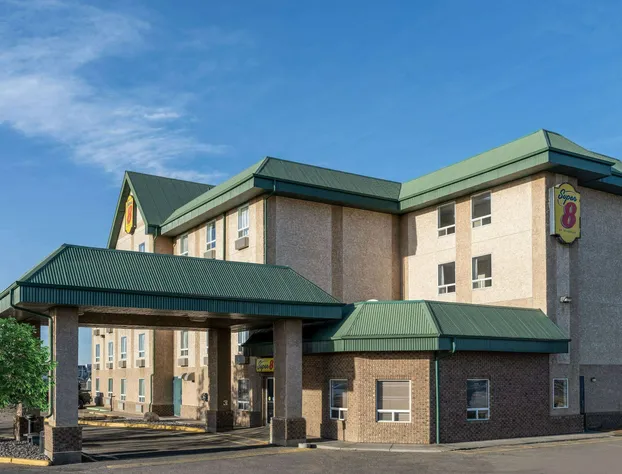 Super 8 by Wyndham Edmonton International Airport hotel detail image 2