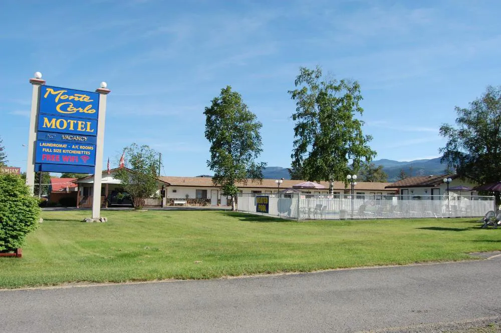 Monte Carlo Motel hotel hero
