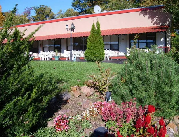 Capricorn Motel Royale Thousand Islands hotel detail image 4